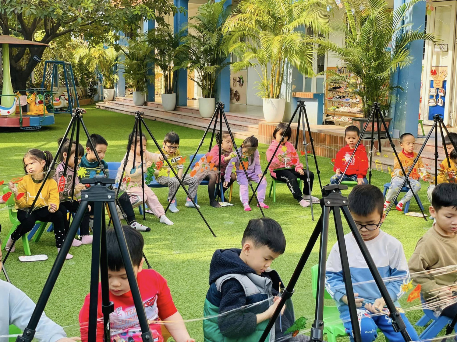 Mỗi ngày đến trường thật là nhiều niềm vui