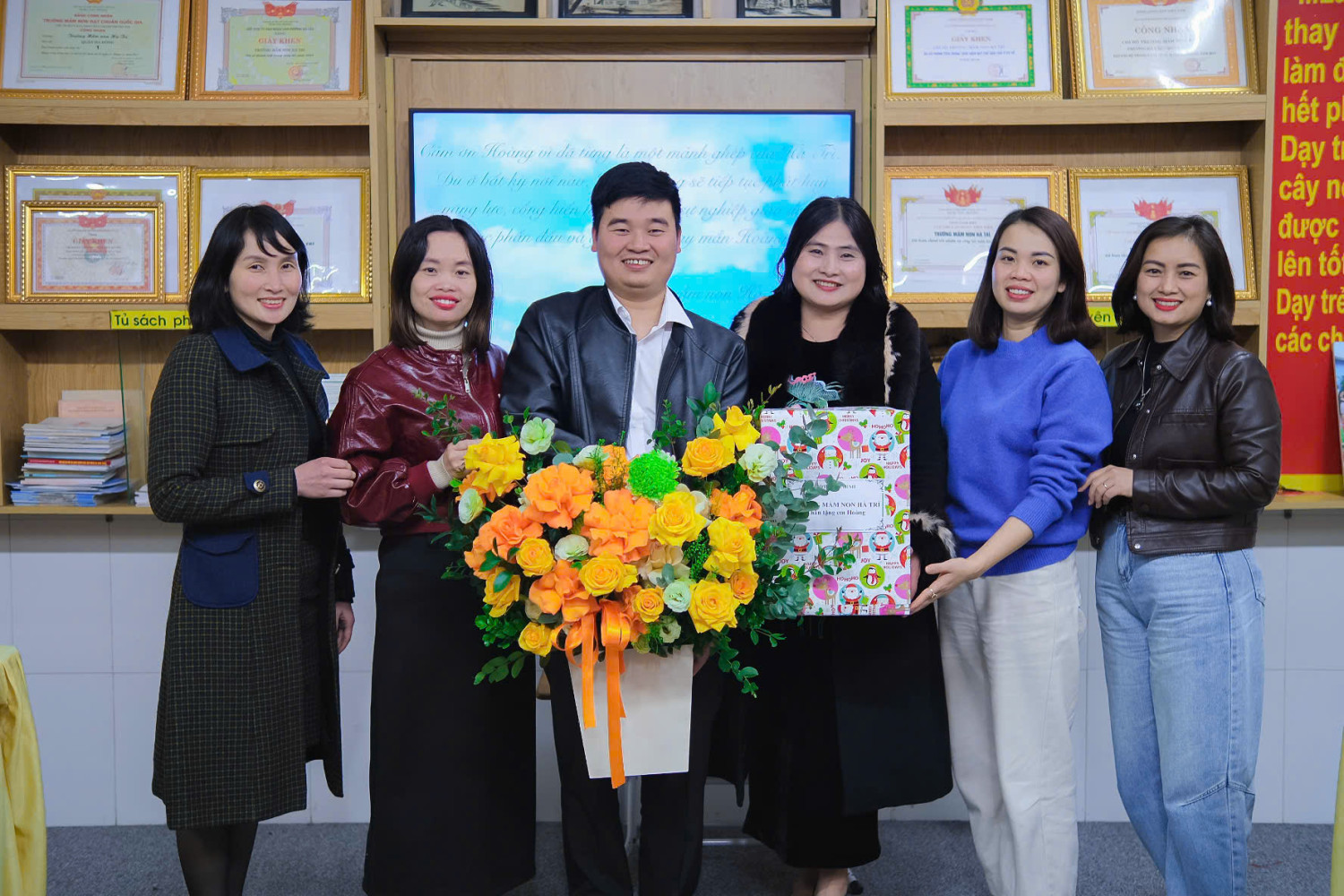 GẶP MẶT- VÀ CHIA TAY